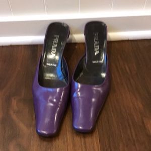 prada heels!!